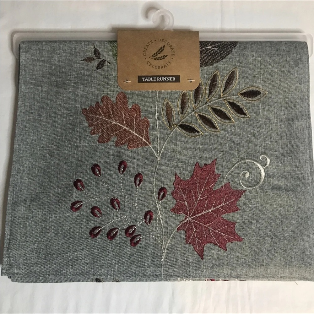 Long Fall Oak Maple Elm Leaves Autumn Embroidered Table Runner Woven 14x72 NWT
